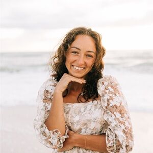 Meet your Posher, Leah